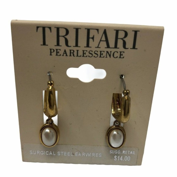 Trifari Womens Earrings Pearlessence Hoop Faux Pearl Goldtone Small Everyday NEW - Picture 1 of 4